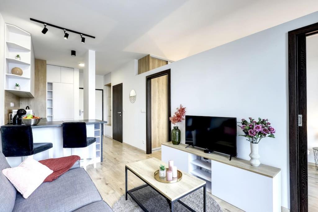 Star Cozy Apartment In A Modern Neighborhood Bratislava Exterior foto